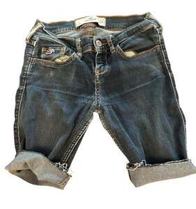 Hollister SoCal Stretch Jean Capris Size 1/25 Dark Wash